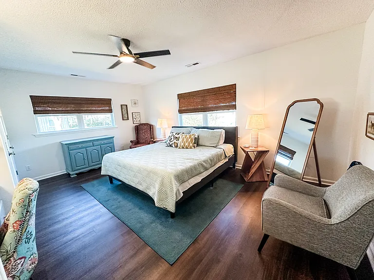 1221 Longpoint Rd — Photo 9