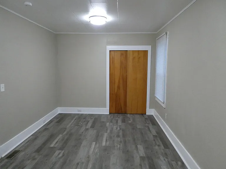 3624 E Liberty Ave — Photo 9