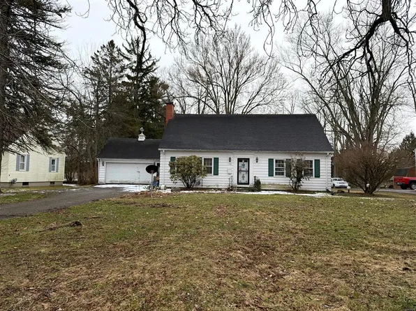 170 Lincoln Ave, Lockport, NY 14094