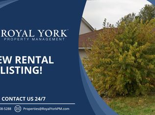 1563 Kingsdale Ave, Ottawa, ON K1T 1H1