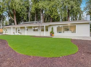 2017 SW Mossy Brae Rd, West Linn, OR 97068