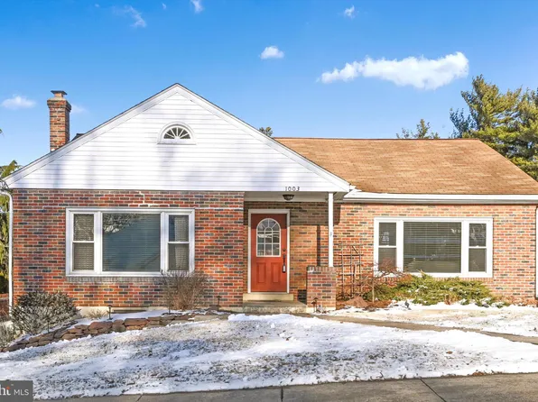 1003 Orchard St, Akron, PA 17501