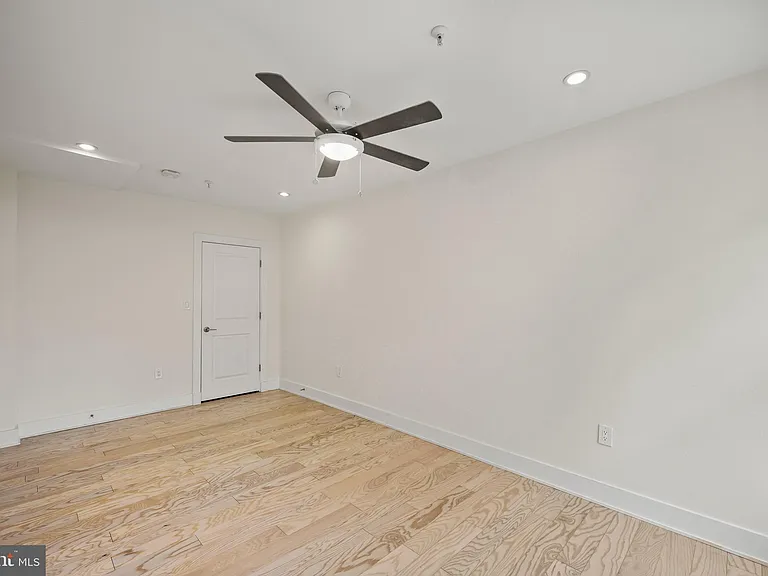 2101 11th St NW #103 — Photo 25