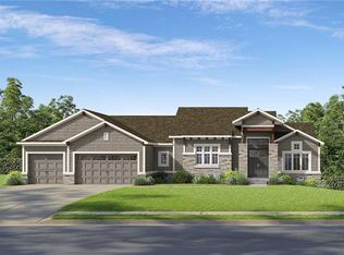 502 Bentwater Dr, Raymore, MO 64083