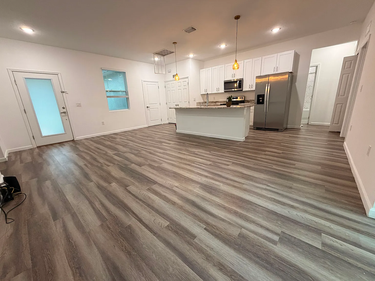 407 Mulberry Ct — Photo 4