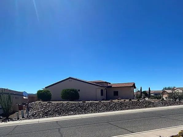 889 W Via Santa Adela, Green Valley, AZ 85614
