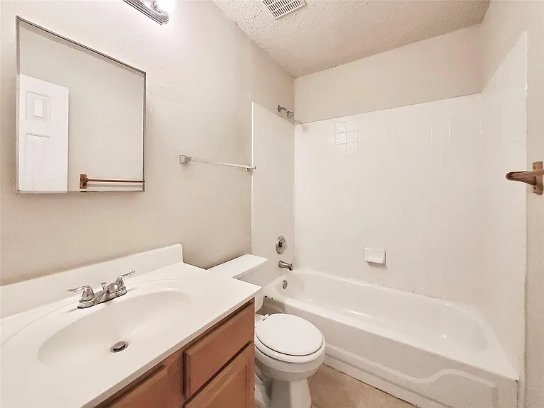3079 Hill St — Photo 23