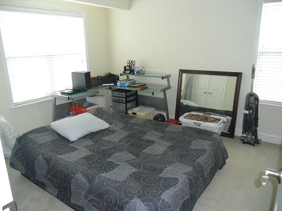 518eastway-bedroom_09112014