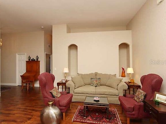 5th image of 27535 Kirkwood Cir
