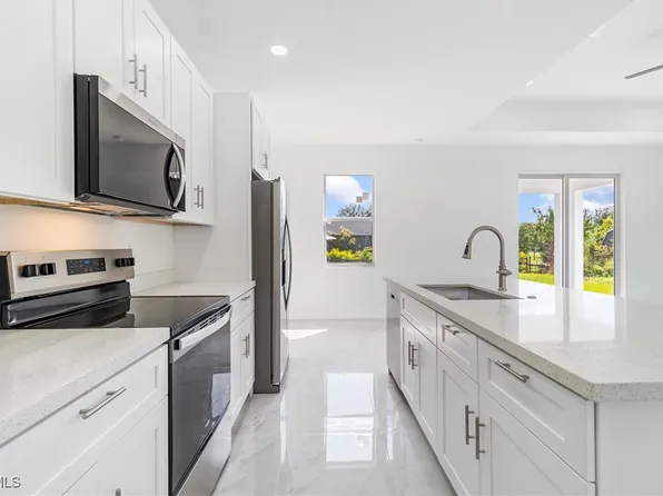 3611 18th St SW, Lehigh Acres, FL 33976