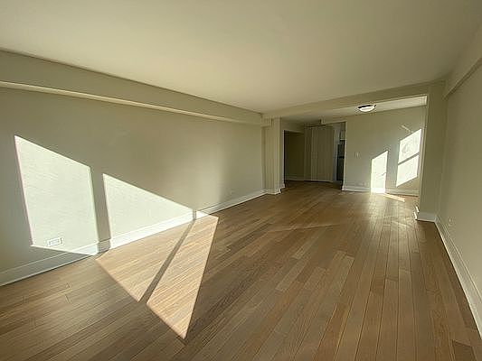 4th image of 340 E 51st St APT 12D