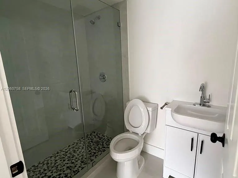 5700 N Miami Ave — Photo 8
