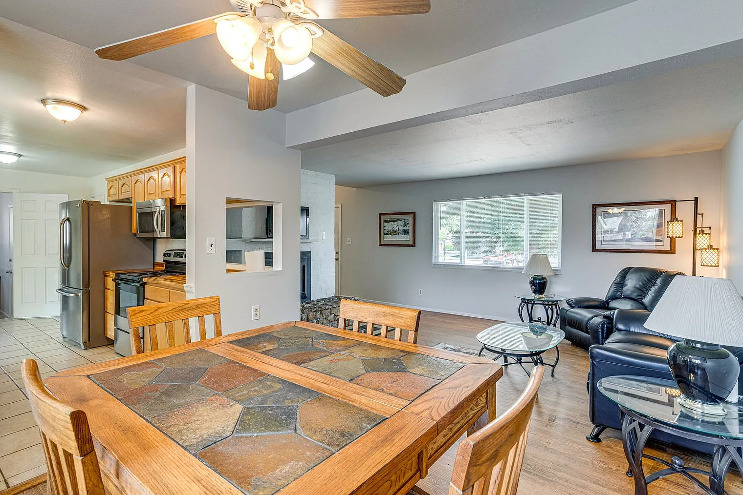 3 bed, 1.0 bath, 1689 sqft, $5,225 — Photo 4