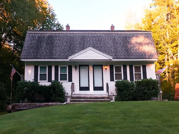 138 Brady Ave, Salem, NH 03079