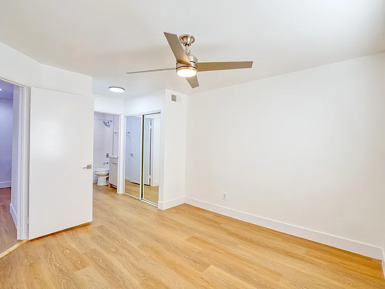 1806 North Berendo Street — Photo 32