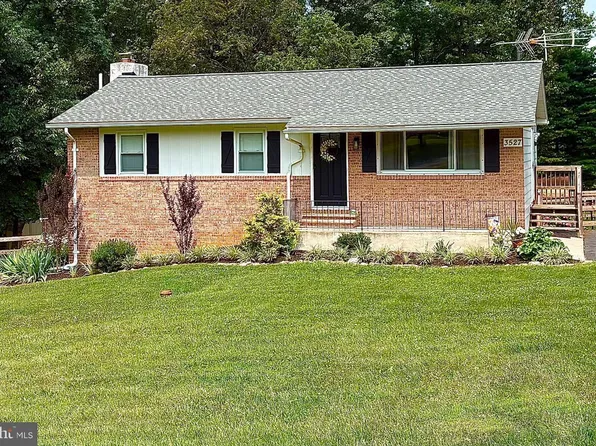 3527 Hooper Rd, New Windsor, MD 21776