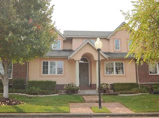 2328 W Westview St, Springfield, MO 65807