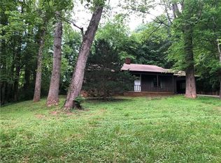 2570 23rd Ave NE, Hickory, NC 28601