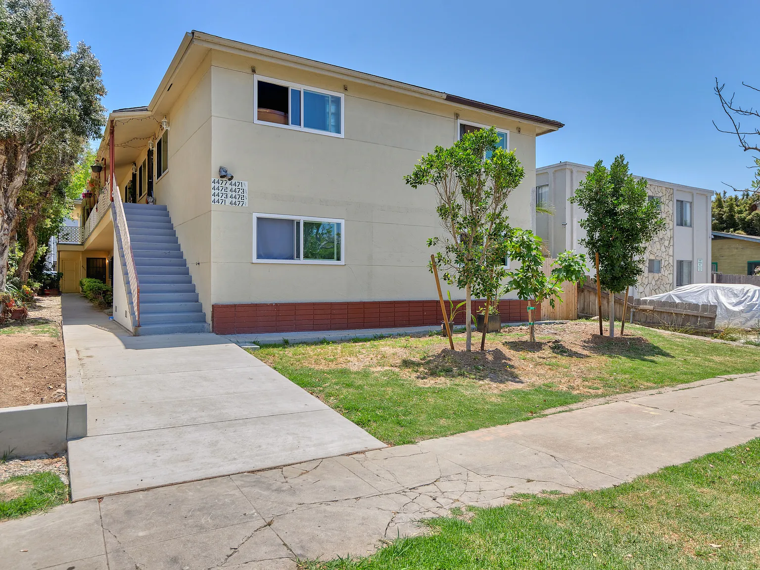 2 bed, 900 sqft, $2,395 — Photo 2