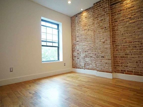 2nd image of 506 Warren St #4FF