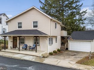 332 N Cedar St, Lititz, PA 17543