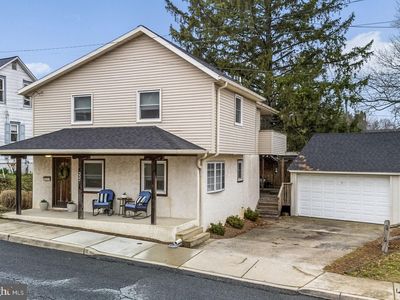 332 N Cedar St, Lititz, PA, 17543