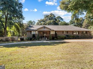 230 Tucker Rd, Warner Robins, GA 31088