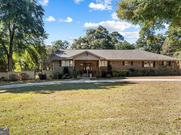 230 Tucker Rd, Warner Robins, GA 31088