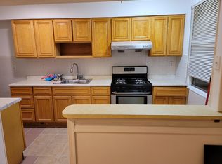 2118 Brighton St, Philadelphia, PA 19149