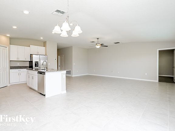 3rd image of 15322 Miller Creek Dr