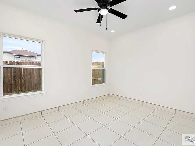 2225 S Valley Cir #B — Photo 7