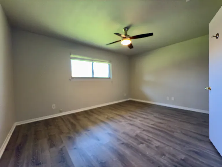 113 Shady Oak Dr — Photo 18