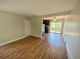 4 Providence Rd APT 6, Sutton, MA 01590