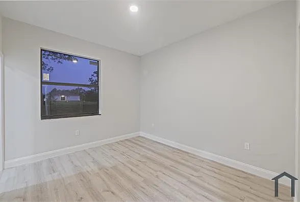 952 Alcalde St E #1 — Photo 12