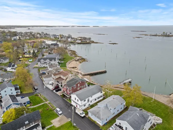 20 Summer Island Point, Branford, CT 06405