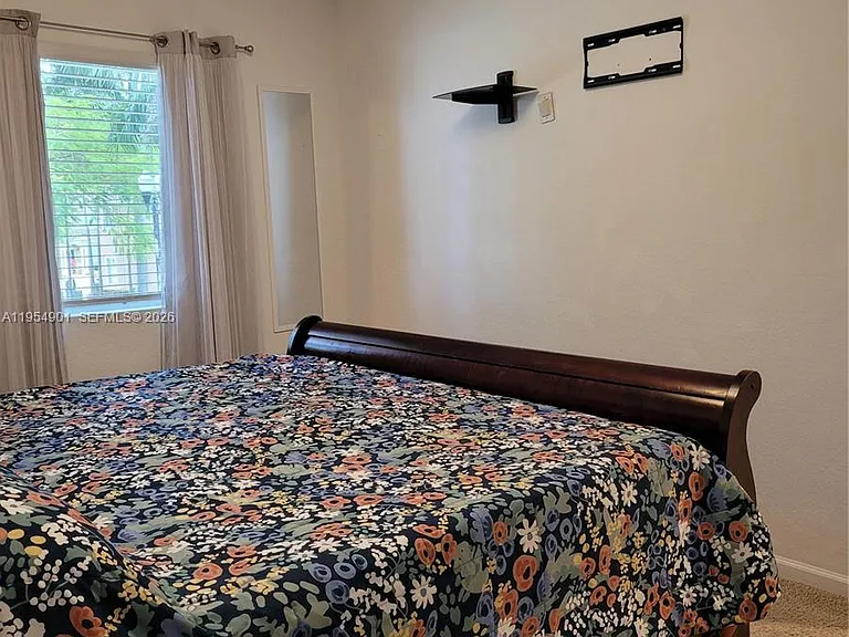 1015 SE 24th Ter #1015 — Photo 18