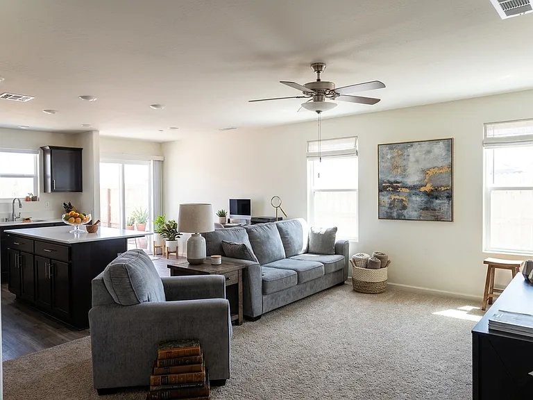 2025 Quarrenden Ln — Photo 4