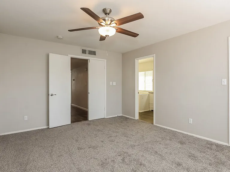 1635 E Apollo Rd — Photo 10