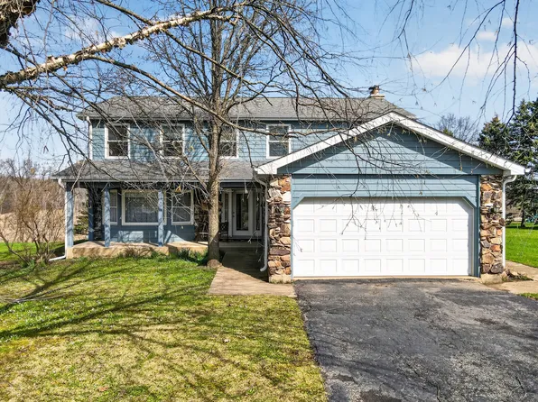 900 Glen Oak Dr, Dundee, IL 60118