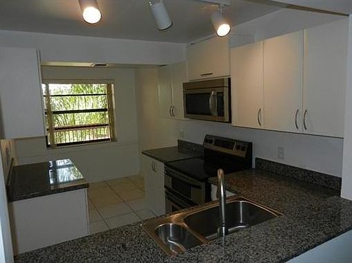 2nd image of 2037 Coral Ridge Dr #S303