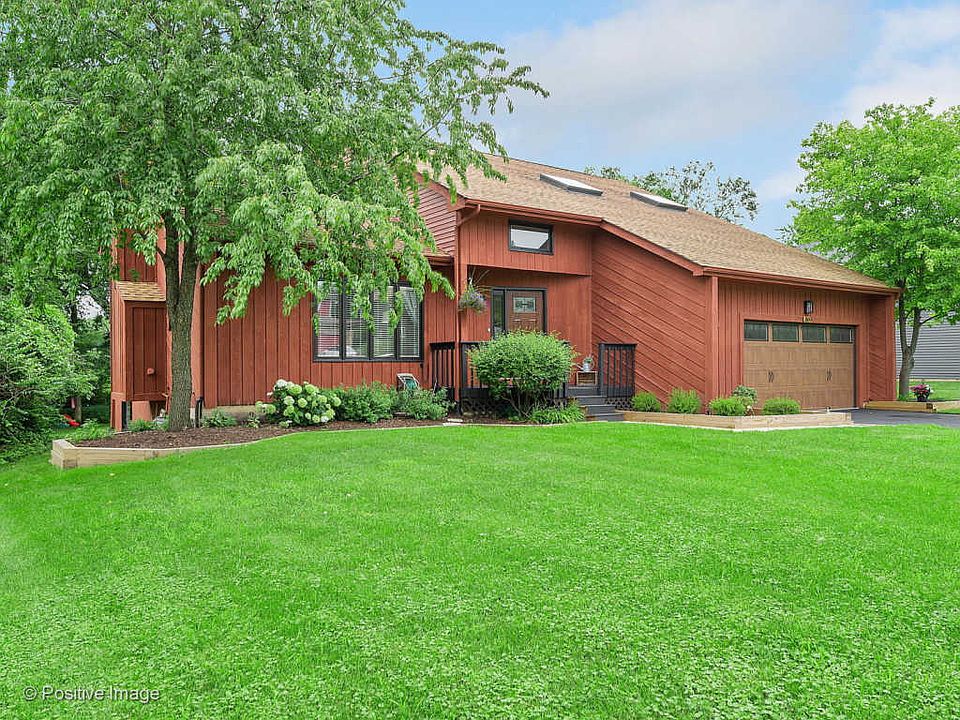 1st image of 869 Bonnie Brae Ln