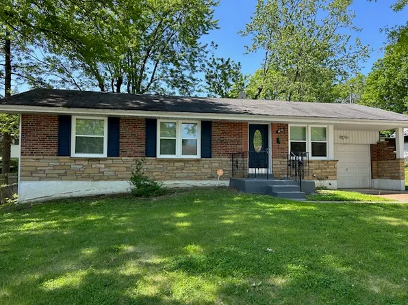 1220 Forest Home Dr, Saint Louis, MO 63137