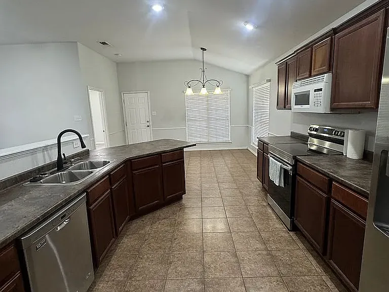 9304 Primrose Ave — Photo 4