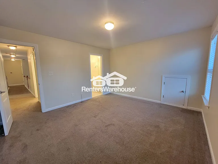 1025 Rowanshyre Cir — Photo 31