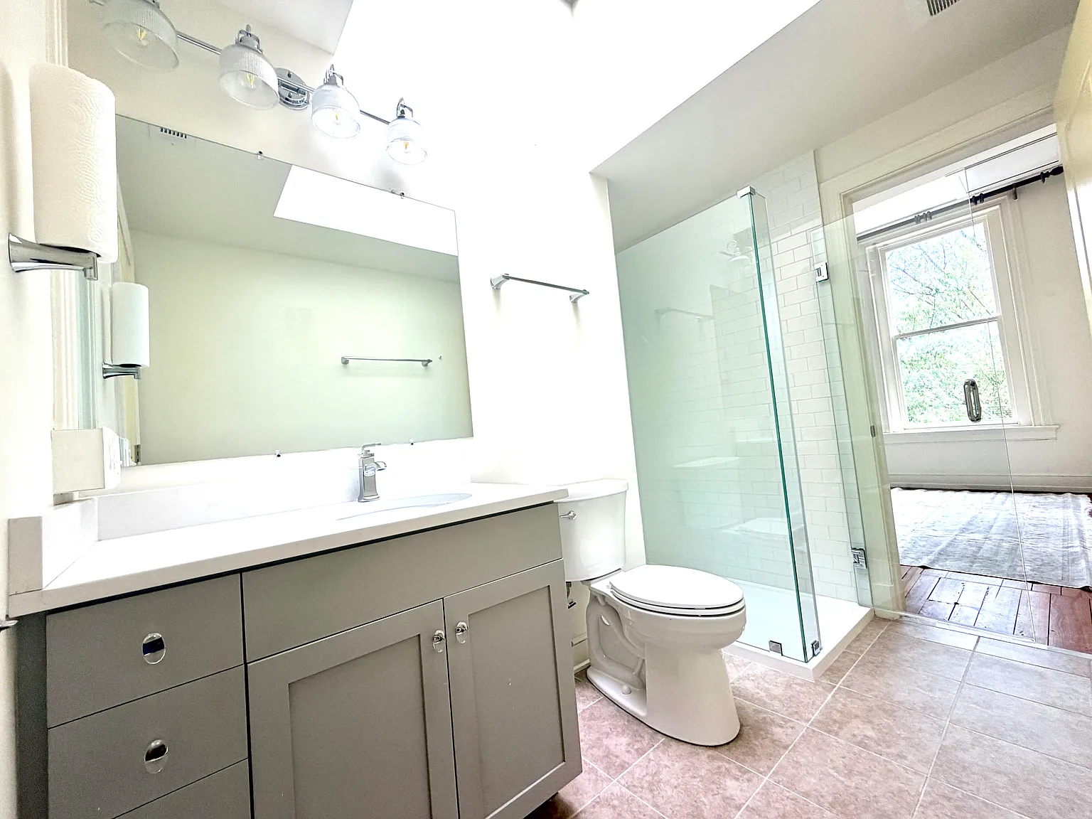 111 E Broad St — Photo 4