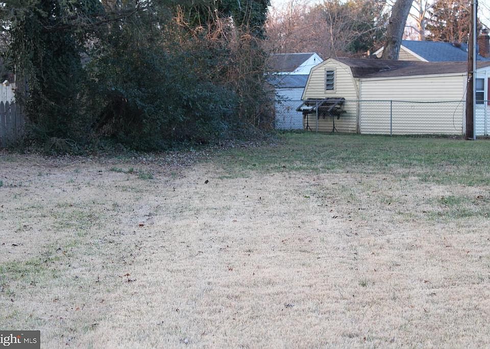 2nd image of 171 Orchard Ave