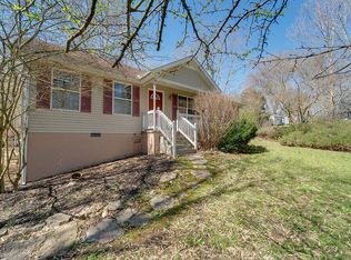 412B Kemp Rd, Gallatin, TN 37066