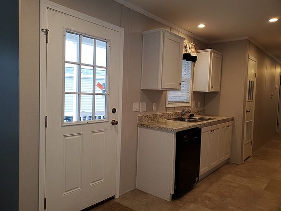 3rd image of 38000 Le Chateau Blvd #292