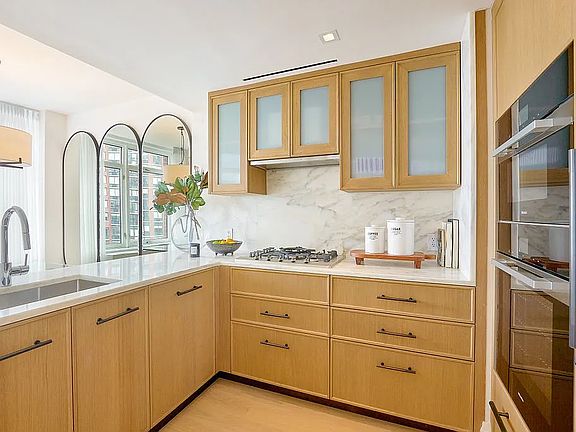 5th image of 210 Warren St Penthouse C