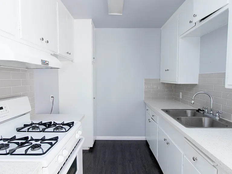 3601 E Vermont St #1 — Photo 5
